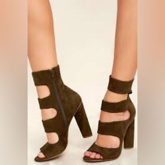 STEVE MADDEN 8.5 Tawnie Cutout Caged Booties Pumps Sandal - Picture 1 of 12